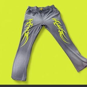 & Other Stories Gray Sweatpants with Neon Yellow Design